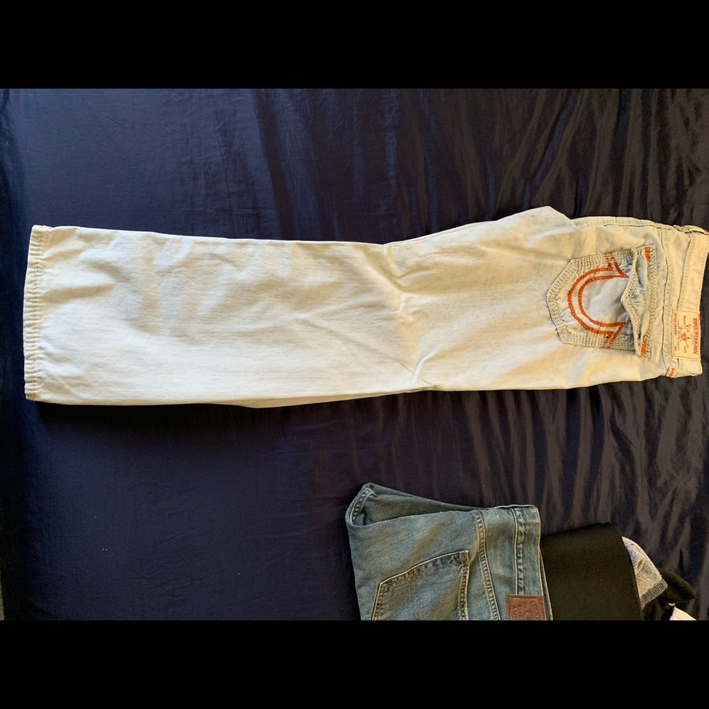 Size 40 men’s true religion jean